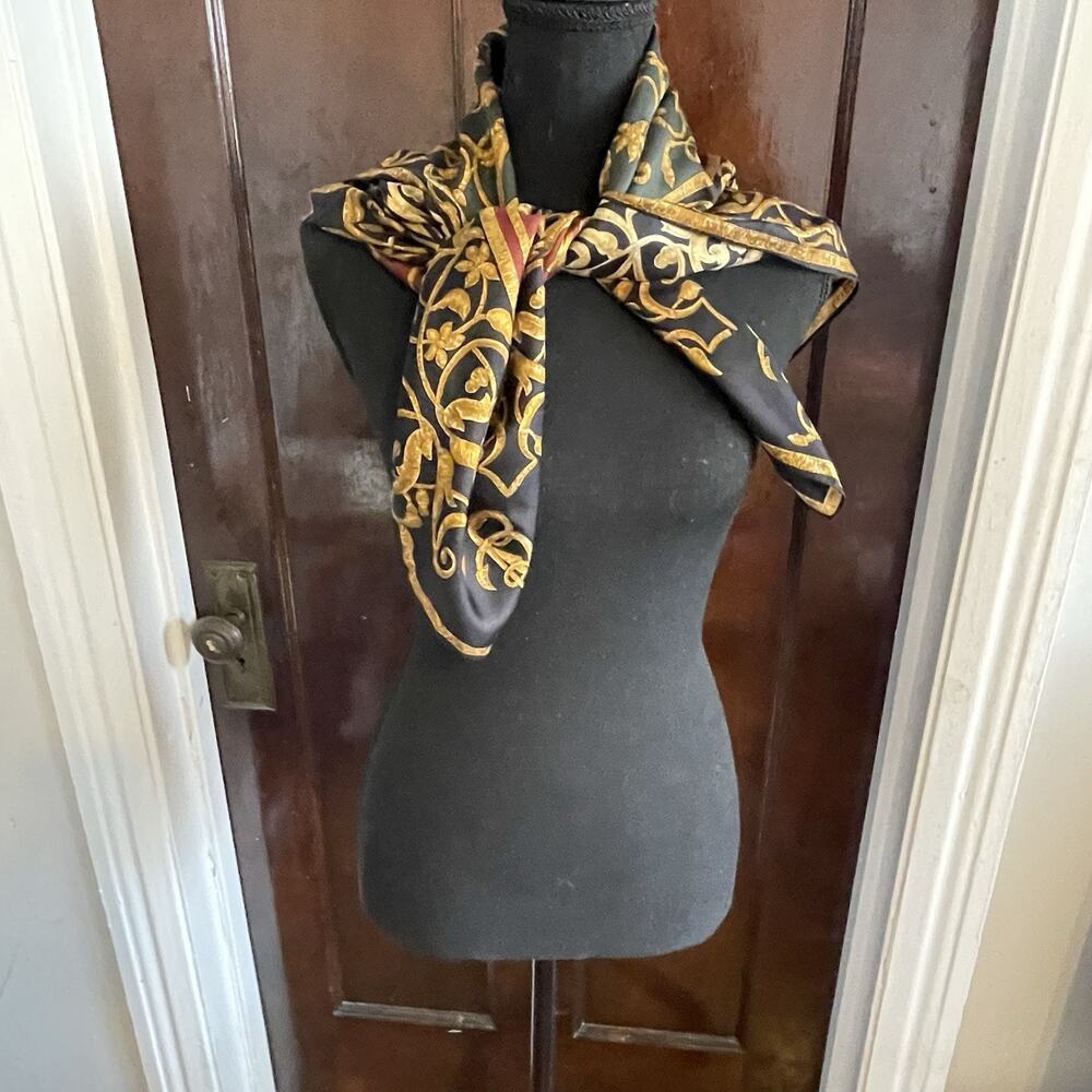 RALPH LAUREN SIGNED SCARF OLD MONEY CLASSY DESIGNER VINTAGE 100% SILK ITALY - Picture 11 of 12